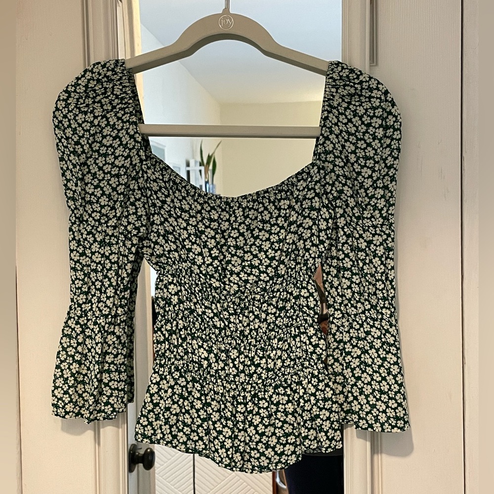 Reformation square neck top green with white flowers 100% viscose size medium